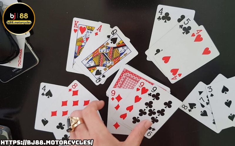 Khám phá cách tính cược Mậu Binh BJ88 chuẩn xác, tối ưu lợi nhuận để chơi vui mà vẫn thắng lớn